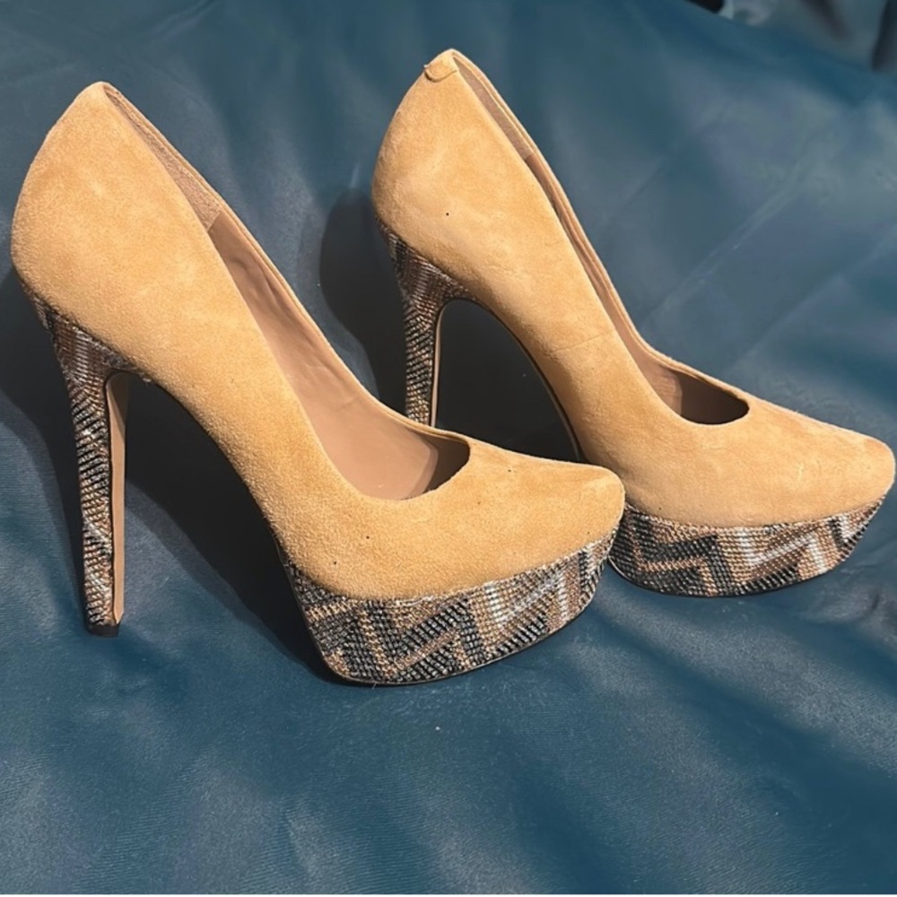 JS sparkling swayed tan platform heels | Women’s size 8 1/2